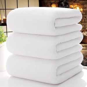 Serviette de bain 100% coton blanc 550 GSM, qualité supérieure, épaisse, douce et absorbante, pour hôtel et maison - Product Image 1