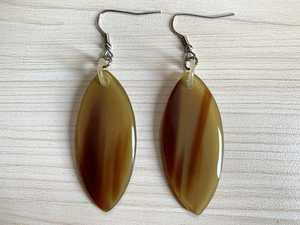 Pendientes de Cuerno de Búfalo con Forma Natural, Pulidos, Artesanía Natural, Ecológicos, Hechos a Mano, Decoración Moderna para Bodas, Regalo, MN EXPORTS - Product Image 1