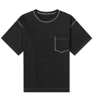 T-shirt décontracté noir uni à manches courtes et col rond pour homme avec surpiqûres contrastantes, coupe classique - Product Image 1