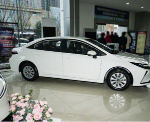 โตโยต้า โคโรลล่า รุ่นปี 2026 เครื่องยนต์ 1.8 ลิตร E-CVT ไฮบริดน้ำมันเบนซิน-ไฟฟ้า พวงมาลัยซ้าย รถยนต์ไฮบริดประสิทธิภาพสูง - Product Image 2