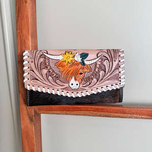 Portefeuille sculpté à la main à motif occidental Pochette portefeuille élégant en cuir véritable en fourrure de vachette Multi utilisations portefeuilles en cuir occidental - Product Image 2