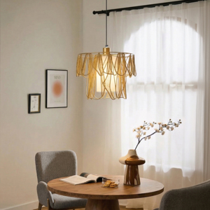 Lampe suspendue en fer finition or, design exclusif, très appréciée, forme et taille personnalisées, design en fil métallique - Product Image 5