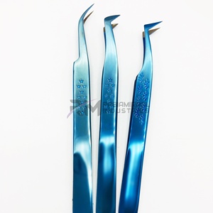 Pince à cils professionnelle RMI avec logo personnalisé, en acier inoxydable bleu plasma, pointe diamantée, antistatique, pour extensions de cils - Product Image 1