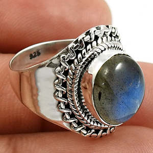 Handmade 925 Sterling Silver <b>Ring</b> Comes With Oval Cut Natural <b>Labradorite</b> Gemstone Vintage Style Unisex Design Bohemian Jewelry - Product Image 3