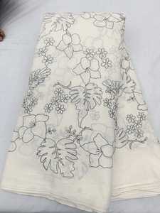 Tela de Algodón Puro de Diseño con Bordado de Alta Calidad, 65 GSM, Material con Hilo Floral para Prendas Étnicas y Moda de Boutique - Product Image 5