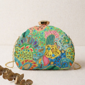 Bolso de Mano Tipo Clutch con Bordado Multipatrón Verde en Forma de Luna, Bolso de Diseño para Fiestas y Bodas para Mujer - Product Image 1
