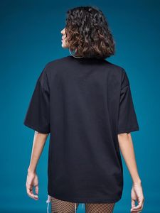 Camiseta Moderna para Mujer con Hombros Caídos, Diseño Sostenible, Casual, de Lujo, Inspirado en Fiestas, Elegante para Uso Diario - Product Image 2