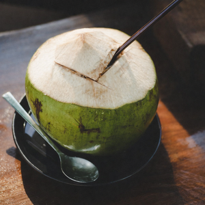 มะพร้าวน้ำหอมสดพรีเมียม / มีน้ำเยอะ / รสหวานธรรมชาติ / พร้อมส่งออก / คุณอลีนา - Product Image 5