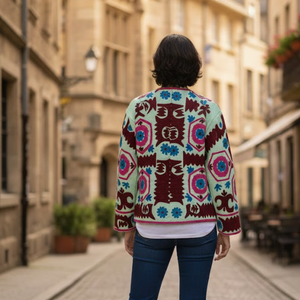 Veste en coton brodée à col en V faite à la main pour femmes, motif floral de paon, style bohème chic, vêtement d'extérieur - Product Image 2