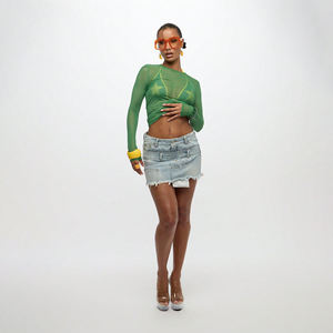 Chemise en maille transparente sexy et ajustée pour femmes, couleur unie, crop top à manches longues, t-shirt en maille brodé en polyester pour femmes - Product Image 5