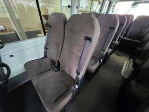 Toyota Coaster 2.8D GL A/T de 23 Plazas Usada, Año 2026, en Excelente Estado - Product Image 4
