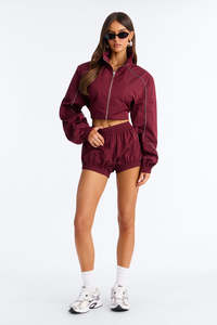 Ensemble coupe-vent léger pour femmes, couleur bordeaux, sweat à capuche et short, vêtements de sport décontractés, survêtement assorti 2 pièces, taille élastique - Product Image 6