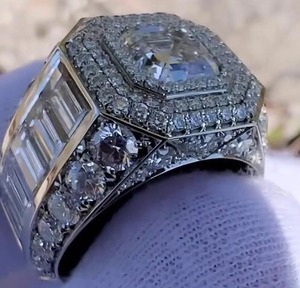 Nueva Colección Anillo de Compromiso para Hombre con Corte Asscher, 9.50ctw, Diamantes Cultivados en Laboratorio, Certificados IGI, Oro Sólido de 14K, Minimalista y de Lujo - Product Image 1
