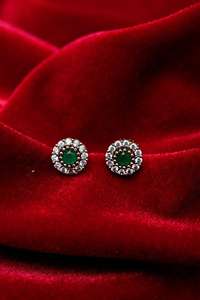 Pendientes de Esmeralda Vintage con Baño de Oro, Diseño Bonito para Mujer, Joyería Verde Minimalista Hecha a Mano, Regalo de Otoño, Aniversario, Fiesta - Product Image 2