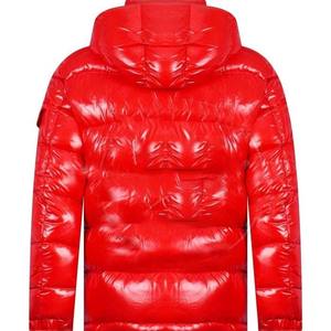 Chaqueta de Invierno Extra Grande para Hombre 2026, Chaqueta Acolchada con Capucha de Diseñador, Color Rojo con Logotipo Personalizado, Chaqueta de Burbujas Brillante - Product Image 2