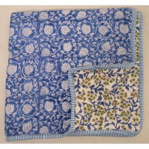 Couette bébé réversible à motifs floraux, couverture en coton faite à la main pour tout-petit, literie douce de style bohème pour la chambre d'enfant, cadeau pour nouveau-né - Product Image 5