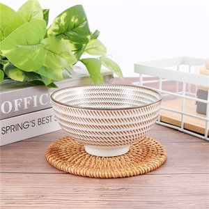Set de table en rotin naturel tressé à la main de 10 pouces pour cuisine extérieure, style chinois et américain - Product Image 1