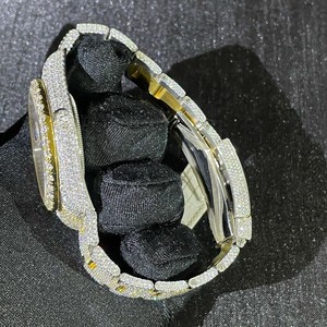 Relojes Clásicos Unisex Hechos a Mano con Diamantes Moissanite VVS1, Correa de Acero Inoxidable, Esfera Analógica Mecánica - Product Image 4