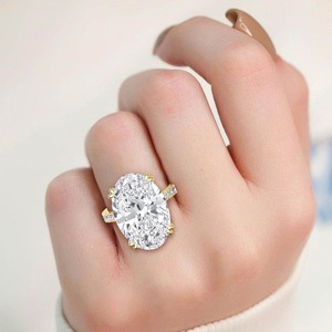 Bague de fiançailles en or rose 10K avec diamant de laboratoire rond et ovale grossi, 10,21 carats au total, bijou de mariée exceptionnel et imposant - Product Image 5
