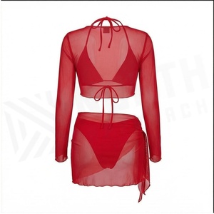 Ensemble 2 pièces en mousseline de soie rouge, haut court à col en V profond et manches longues avec jupe portefeuille à nouer à la taille, tenue de plage pour femme - Product Image 2