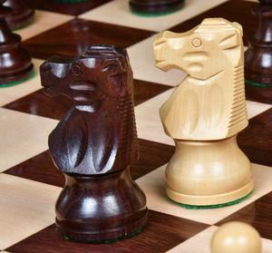 Jeu d'échecs français Lardy de reproduction, pièces Staunton en bois lestées de 3,75 pouces, au meilleur prix - Product Image 4