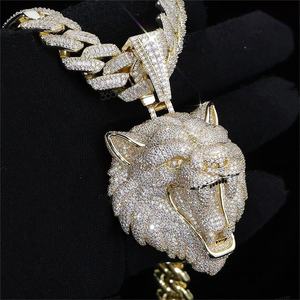 Pendentif Tête de Loup en Alliage de Zinc Plaqué Or Massif 14K avec Pierres de Synthèse Style Hip Hop Bijou Unisexe - Product Image 1