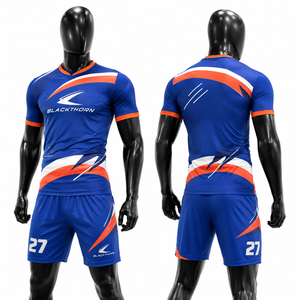 Maillot de football à séchage rapide 100% polyester avec sublimation intégrale, nom du joueur, uniformes de football, shorts de football, chaussettes, col en V - Product Image 1