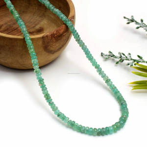 Perles en forme de rondelle lisse émeraude brésilienne naturelle de haute qualité 3 MM à 5 MM brin de pierres précieuses de 16 pouces utilisé dans la fabrication de bijoux - Product Image 2