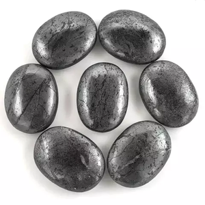 Pierre de paume en hématite naturelle sculptée, pierre de méditation Feng Shui pour la guérison et la collection - Product Image 1