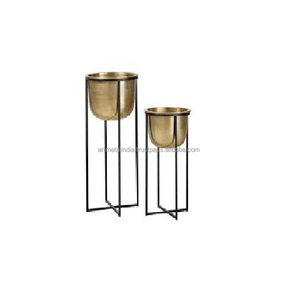 NEW PLANTERS IN NEW LOOK METAL PLANERS <b>FOR</b> HOME AND GARDEN DECORATION PLANTERS IN NEW STYLE GALVANIZED POT IN WHOLESALE PRICE - Product Image 2