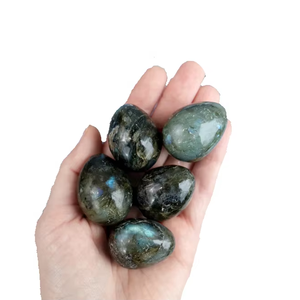 Huevo Yoni de Labradorita Natural, Piedra Semipreciosa de Jade para Protección Energética, Ejercicio Vaginal, Tallado con Diseño Feng Shui - Product Image 4