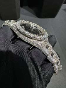 Montre de luxe Hip Hop personnalisée, cadran noir, chiffres arabes, diamants Moissanite VVS, boîtier en acier inoxydable, mécanique - Product Image 3