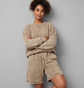 Wholesale Women Vintage Acid Wash Fleece Two Piece Shorts Set 100%Cotton Fleece Baggy <b>Drop</b> Shoulder Winter Wear Short Set Ladies - Product Image 4