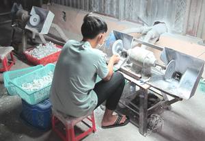 Pequeñas figuritas de poliresina para novia y novio, decoración de boda Artificial con imán para mejoras en el lugar - Product Image 4