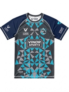 Camiseta de Compresión Personalizada con Sublimación para Hombre |   Protección UV para BJJ, MMA y Surf |   INDUSTRIA DE ARTÍCULOS DEPORTIVOS VINOR - Product Image 3