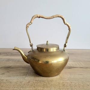 กาต้มน้ำชาทองเหลืองวินเทจพร้อมฝาปิดหม้อโลหะสำหรับชงชา - Product Image 1