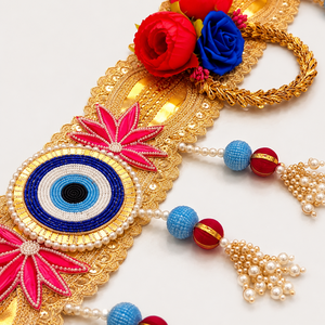 Décoration artisanale pour porte, motif œil porte-bonheur Bandhanwar, avec Latkan floral doré, pour la fête de Diwali, les mariages et l'entrée de la maison - Product Image 1