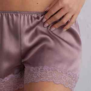 Pantalones Cortos Casuales Brillantes para Mujer, de Tela Ligera y Cómoda, Resistentes al Sudor y de Secado Rápido, Ideales para Ejercicio Diario y Gimnasio - Product Image 4