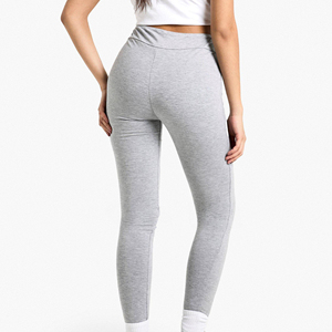Leggings femme taille haute à logo personnalisé, couleur unie, en tissu tricoté extensible, avec imprimé sur la jambe droite, pour toutes les saisons - Product Image 5