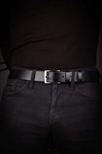 Ceintures en cuir de vachette élégantes pour hommes, personnalisables OEM, avec boucle en alliage double anneau tendance, logo personnalisé, style formel et moderne, haute qualité 2026 - Product Image 4