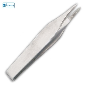 Pinzas de Acero Inoxidable Six Flowers para Cejas y Extensiones de Pestañas, Uso Estético, Punta Puntiaguda, Hechas a Mano, Ligeras y Duraderas - Product Image 1