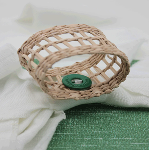 Hand-knotted <b>thick</b> brown rattan napkin <b>rings</b> for rustic dining setups, available at wholesale prices. - Product Image 4