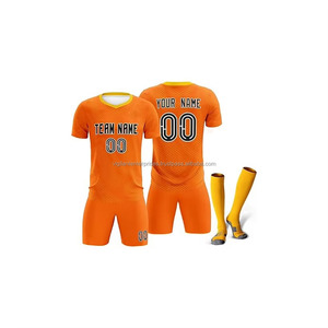 Personalizado 100% poliéster hombres fútbol Jersey nombre frente OEM servicio para los uniformes del equipo para hombres mujeres jóvenes niños corte automatizado - Product Image 3
