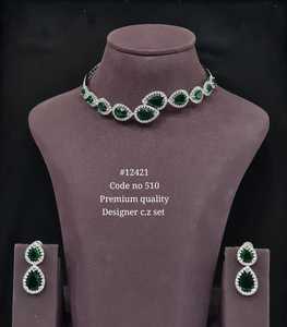 Ensemble collier et boucles d'oreilles en zircon cubique taillé perle 12421, plaqué rhodium, bijoux de mode pour femmes, idéal pour les mariages et les fêtes. - Product Image 5