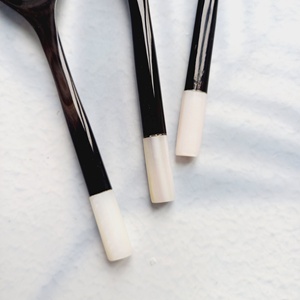 Cucharas de cuerno hechas a mano con conchas, condimentos de azúcar incrustados, utensilio de cocina con mango, venta al por mayor, cuchara de cuerno - Product Image 3