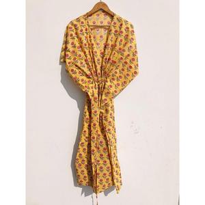 Robe Kaftan en Coton Imprimé Jaune Moutarde Premium, Style Bohème Floral avec Col en V, Manches Courtes et Taille à Nouer, Robe d'Été - Product Image 1