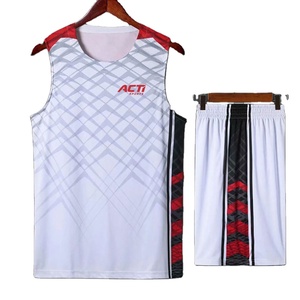 ชุดบาสเก็ตบอลขายส่ง ผ้าโพลีเอสเตอร์ 100% เสื้อบาสเก็ตบอลแบบสั่งทำพร้อมโลโก้ซับลิเมชั่น หมายเลขทีม ชุดกีฬา ชุดยูนิฟอร์มบาสเก็ตบอล - Product Image 5