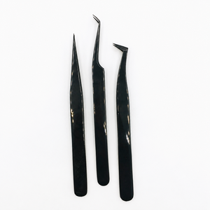 Juego de Pinzas de Acero Inoxidable Negro de Lujo para Extensión de Pestañas Clásicas, Volumen e Isolación - Product Image 1