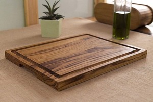Tabla de Cortar de Madera Sostenible Hecha a Mano por Artesanos, Forma Rectangular, 1.5 cm de Grosor, Apta para Lavavajillas - Product Image 2