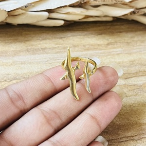 Nouvelle Arrivée Bagues Tendance Oiseaux Bijoux Bohèmes en Laiton pour Femme Plaqué Or 18 carats Minimaliste Animal Enveloppant Bande Ouverte Pour Vente en Gros/OEM/ODM - Product Image 2